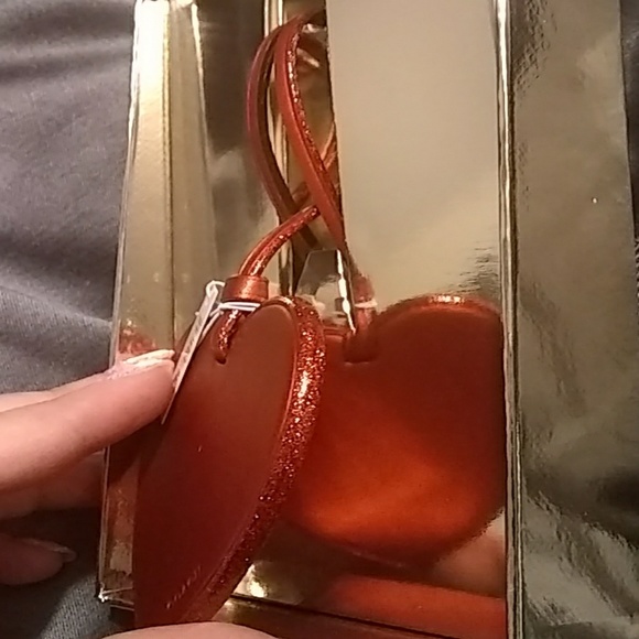 Coach decorative heart tag - Picture 4 of 4